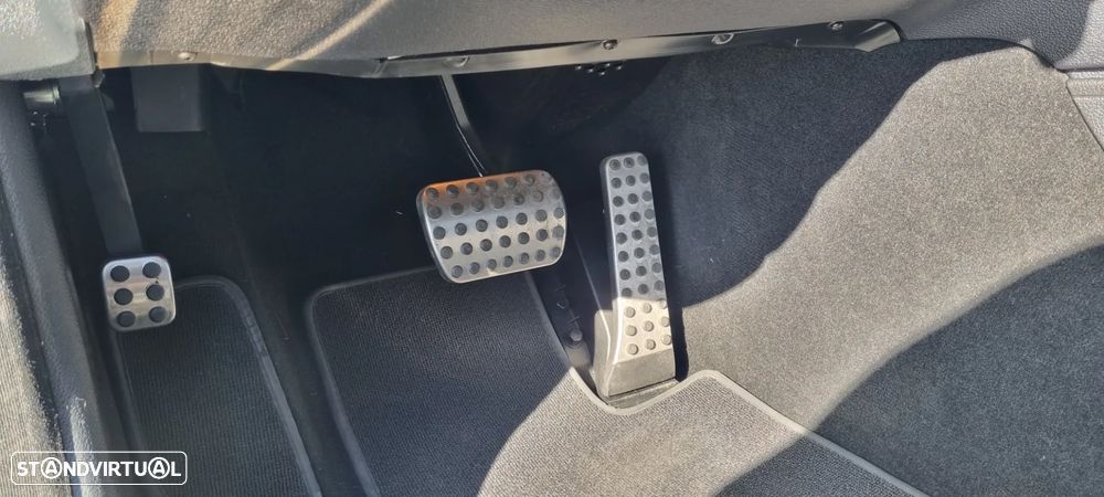 Mercedes-Benz E 250 CDI DPF BlueEFFICIENCY 7G-TRONIC Avantgarde - 21