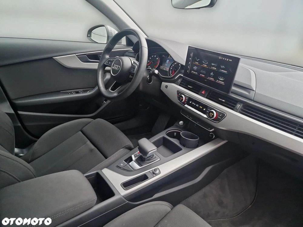 Audi A4 Limousine - 20