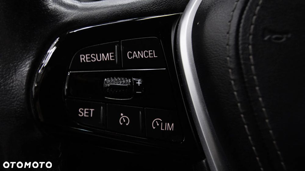 BMW Seria 5 520d xDrive Luxury Line - 16