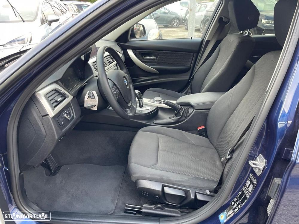 BMW 320 d xDrive Advantage Auto - 14