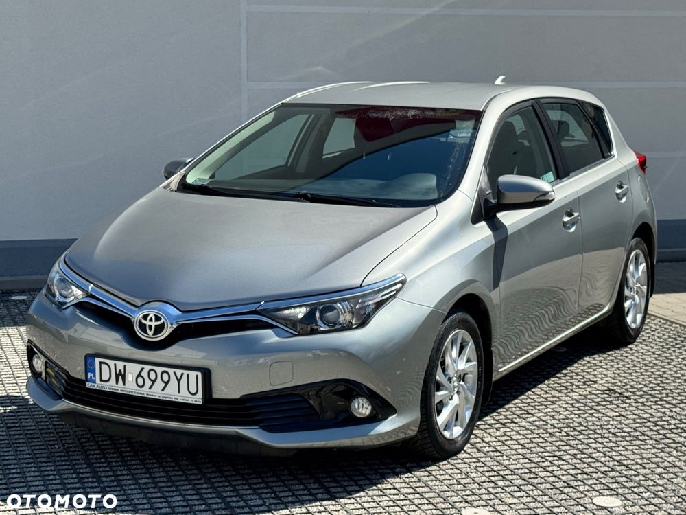 Toyota Auris 1.6 Premium MS - 1