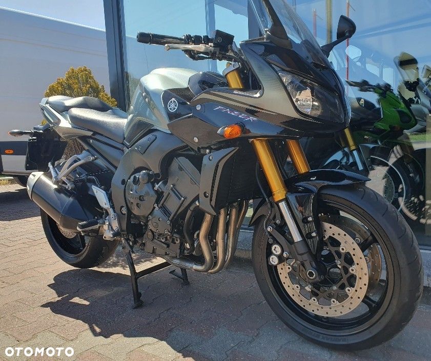 Yamaha FZ - 23