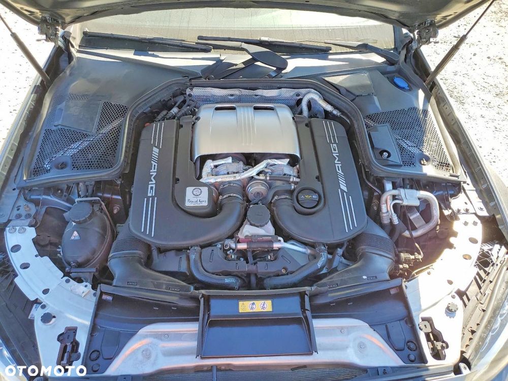 Mercedes-Benz Klasa C AMG 63 - 8