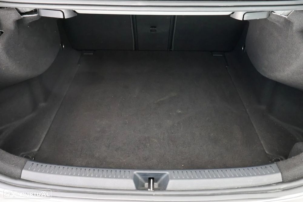 Mercedes-Benz A 180 d Business Solutions Aut. - 27