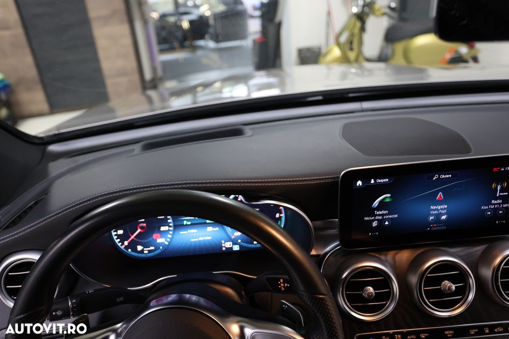 Mercedes-Benz GLC Coupe 300 de 4MATIC - 9