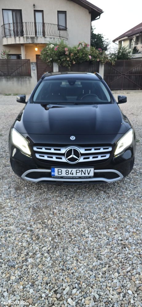 Mercedes-Benz GLA 200 d 4MATIC Aut. - 9
