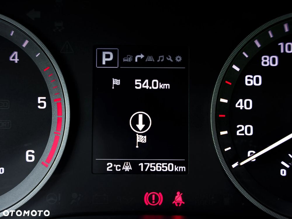 Hyundai Tucson blue 1.7 CRDi 2WD DCT Premium - 30