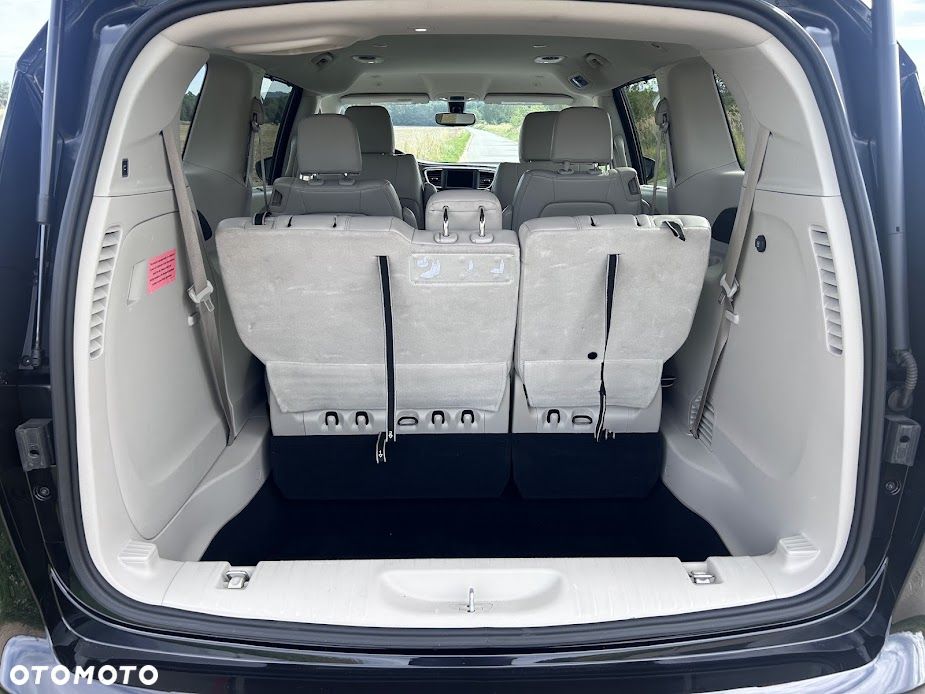 Chrysler Voyager - 9