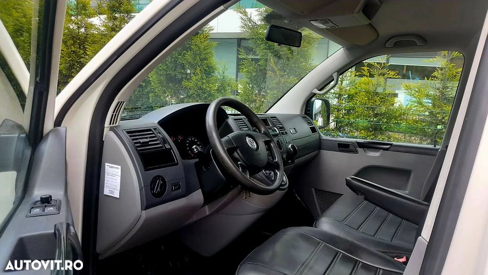 Volkswagen Transporter - 12