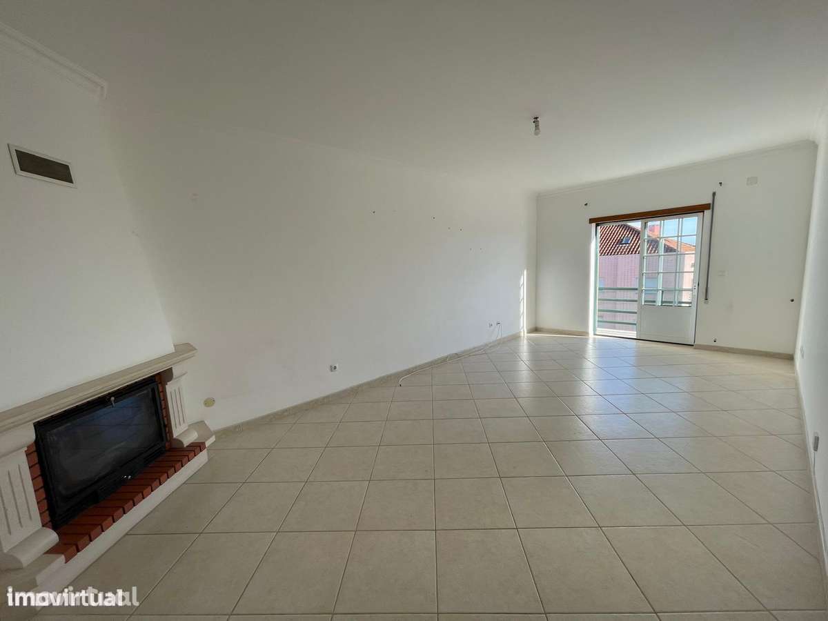 Excelente apartamento T3 para arrendamento no Entroncamento (Santarém) - Grande imagem: 2/26