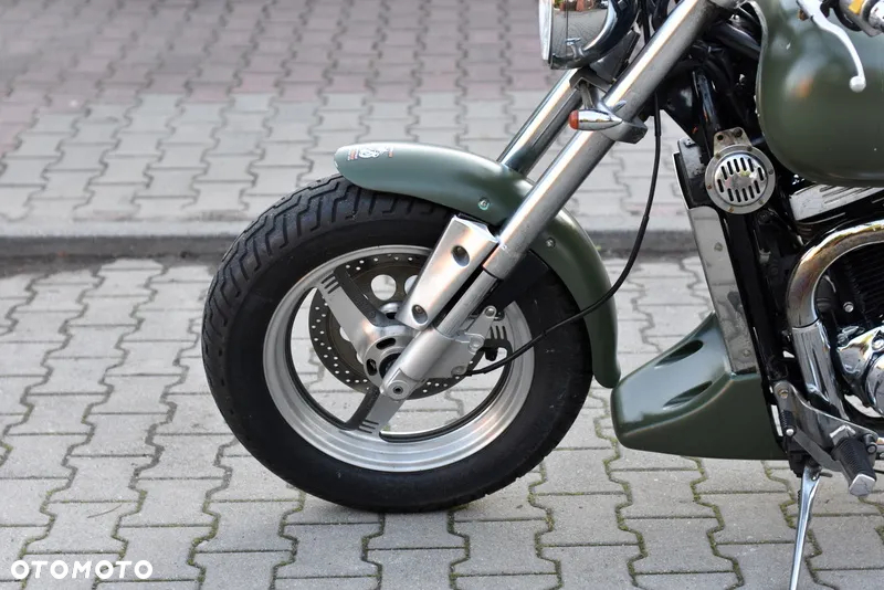 Suzuki Marauder - 24