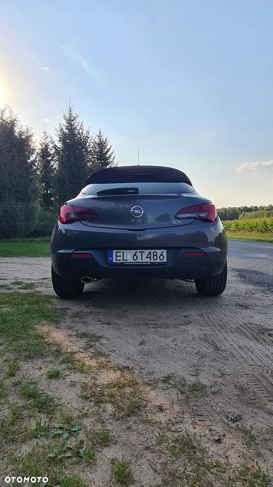 Opel Astra 1.6 Turbo Sport - 4