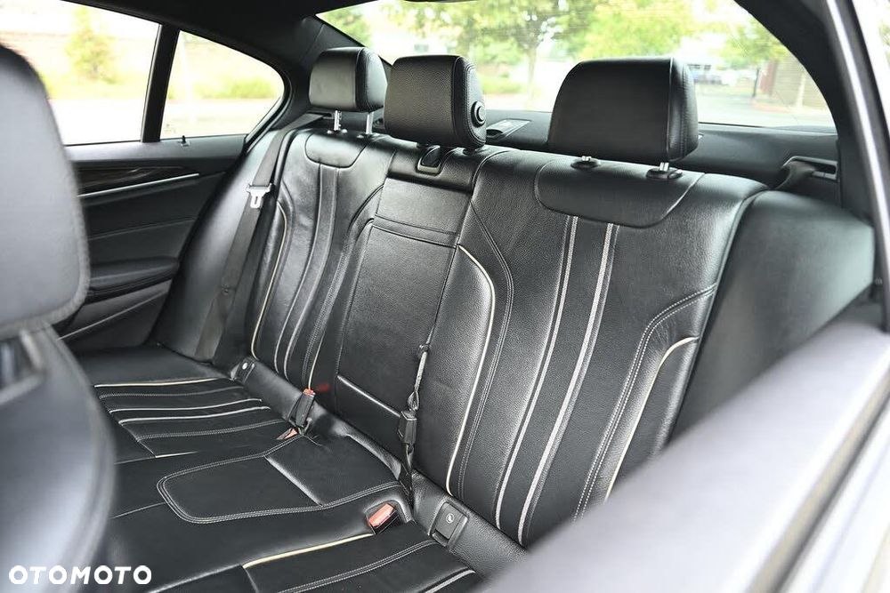BMW Seria 5 540i xDrive M Sport sport - 17