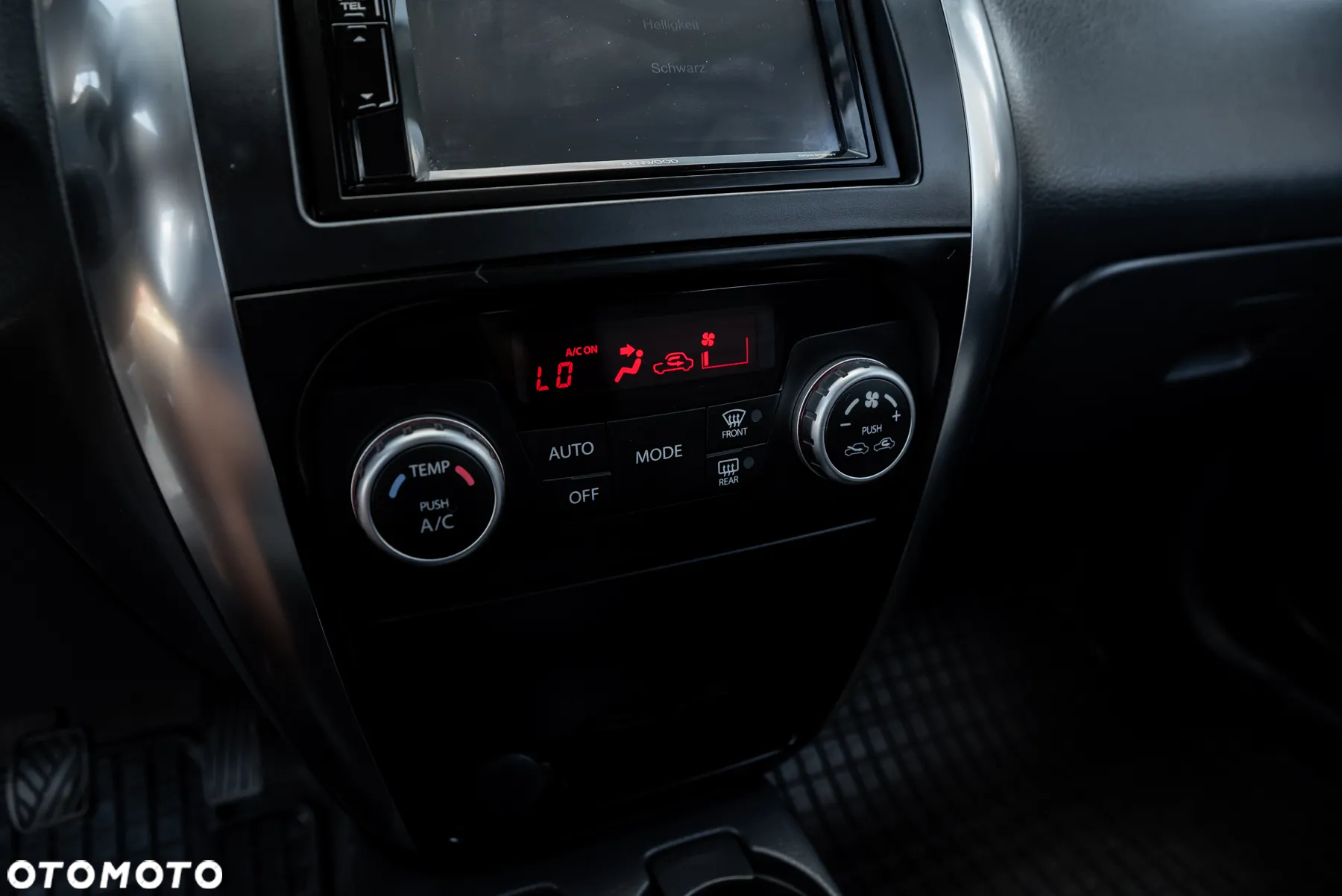 Suzuki SX4 1.6 Premium - 31