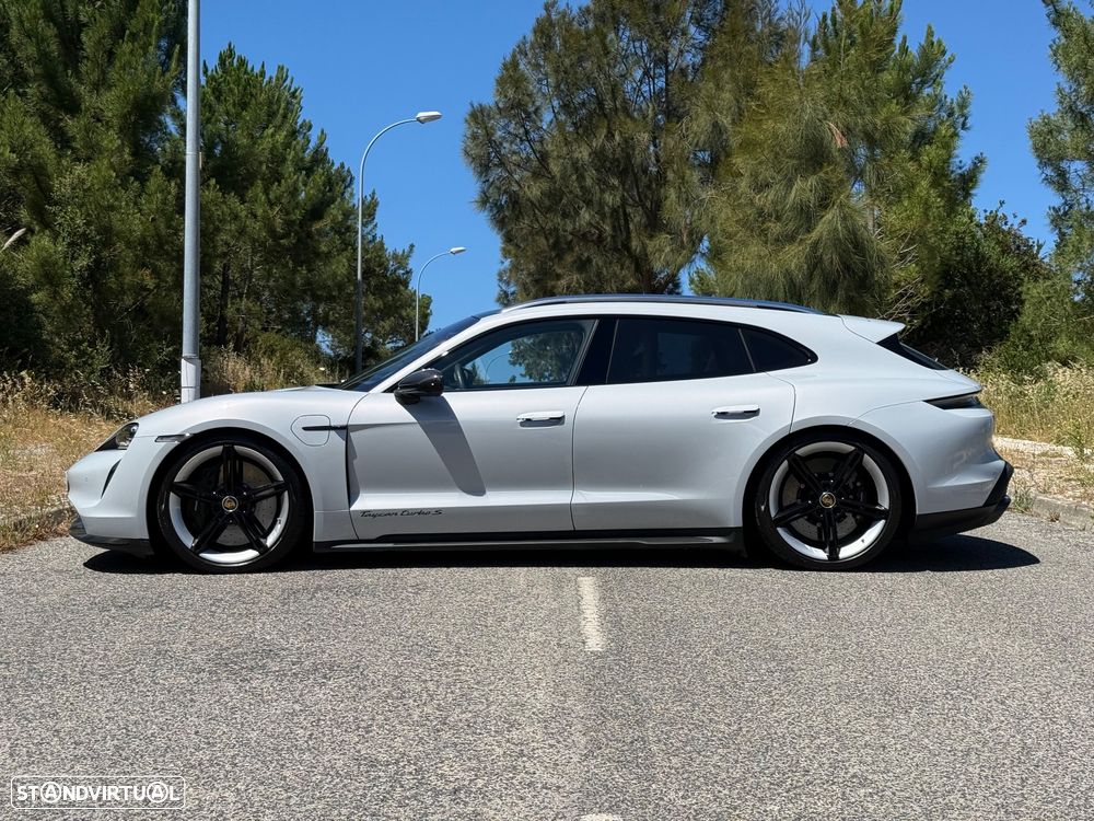 Porsche Taycan Sport Turismo Turbo S - 10