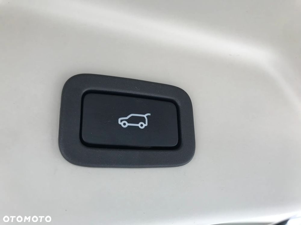 Land Rover Range Rover 4.4SD V8 Vogue - 40