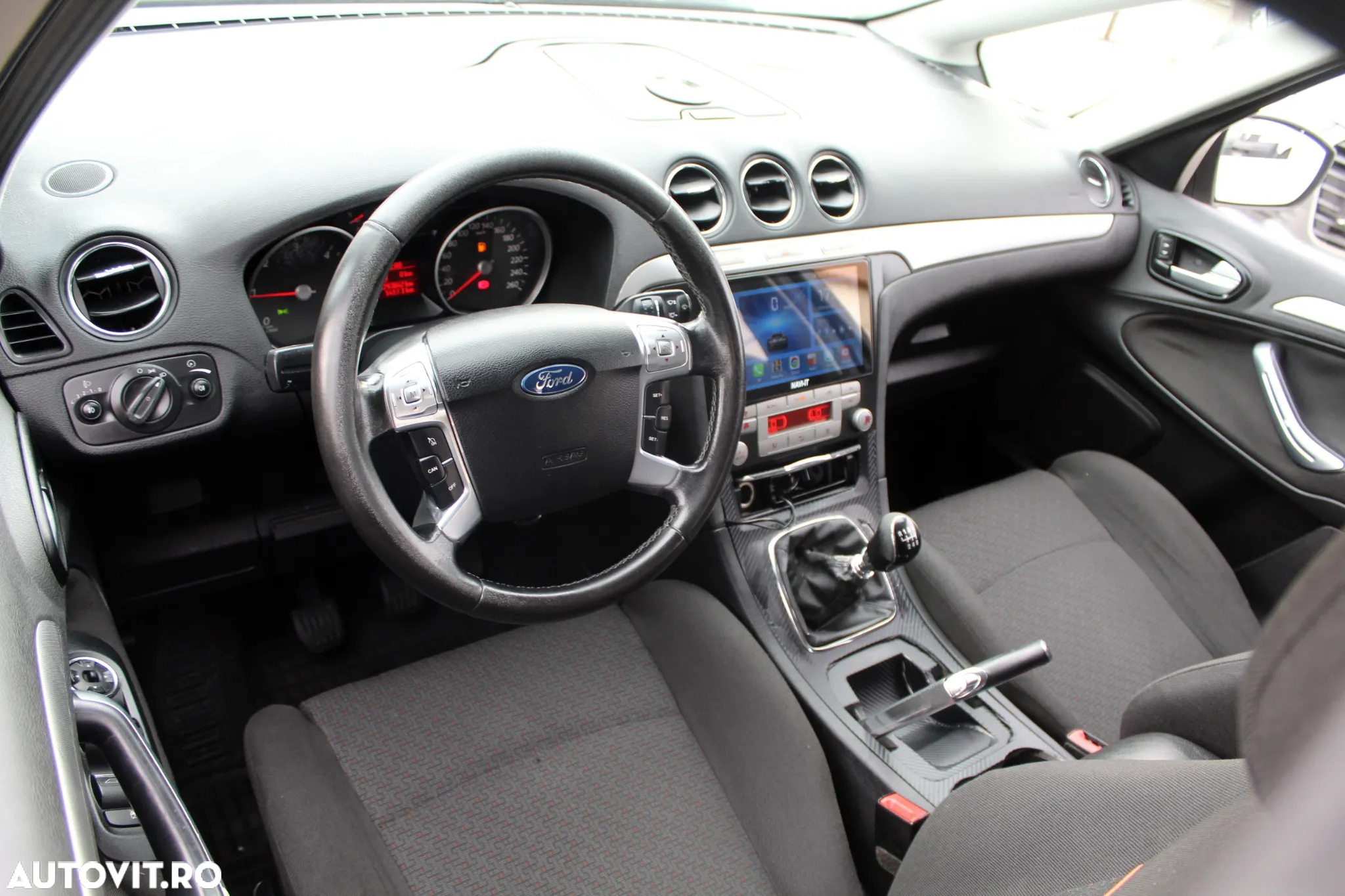 Ford S-Max 1.8 TDCi Titanium - 8