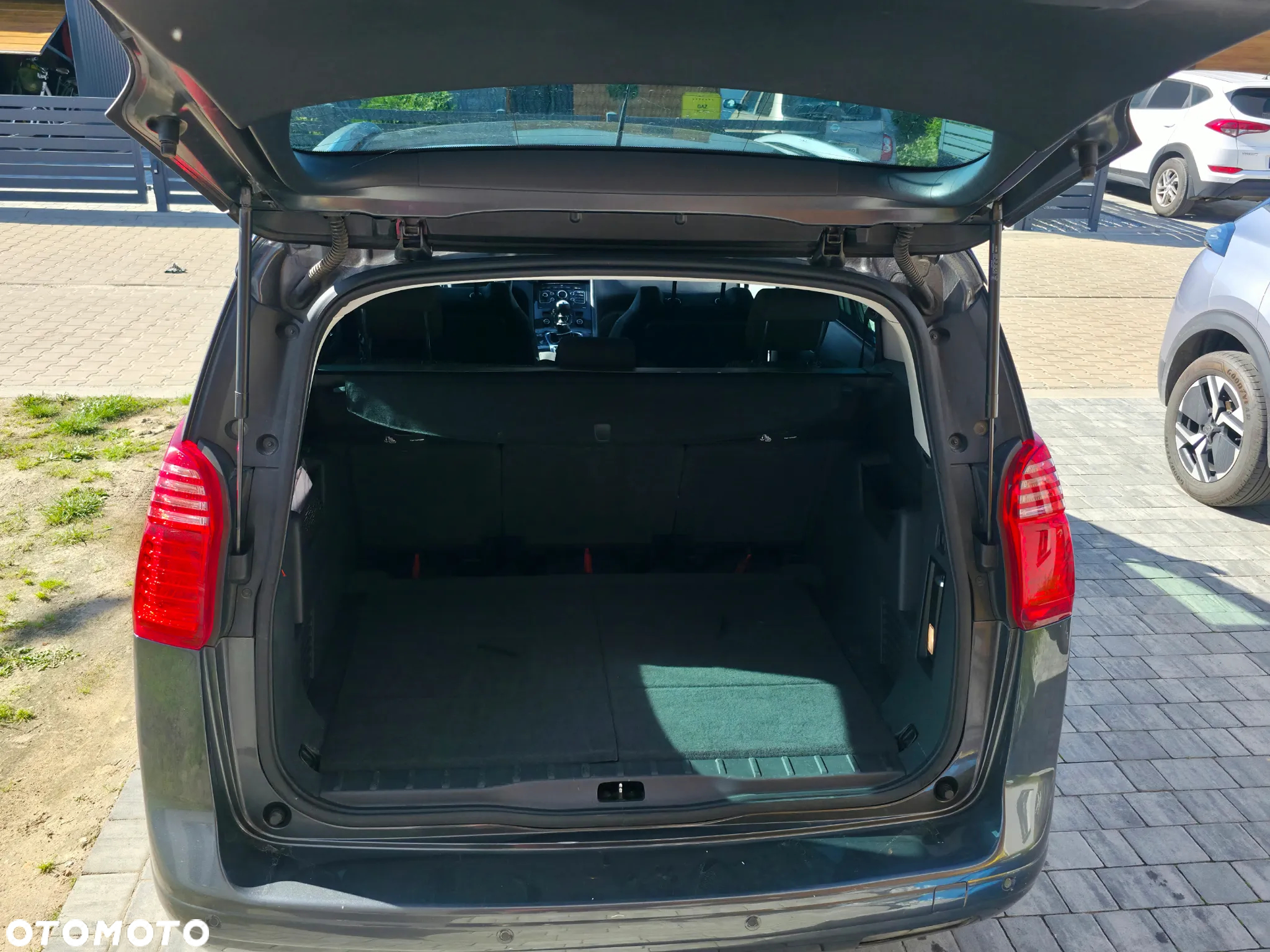 Peugeot 5008 2.0 HDi Family - 16