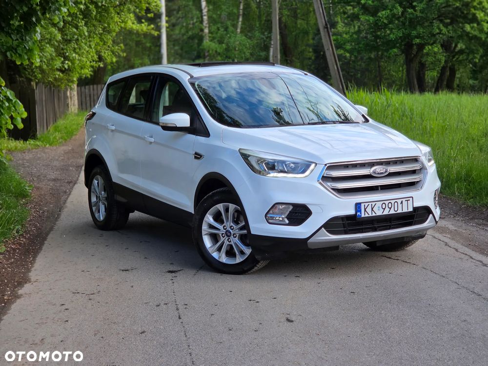 Ford Kuga 2.0 TDCi 2x4 Titanium - 22