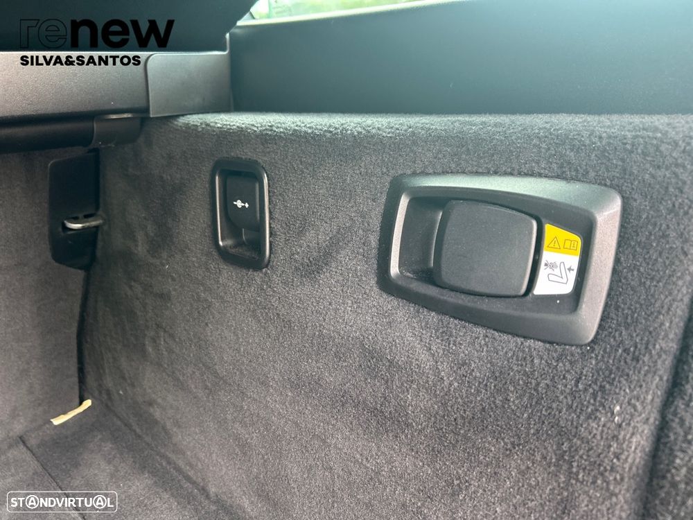 BMW 520 d xDrive Auto — fotografia 15