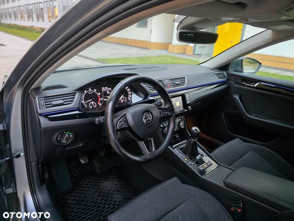 Skoda Superb 1.4 TSI ACT Ambition - 12