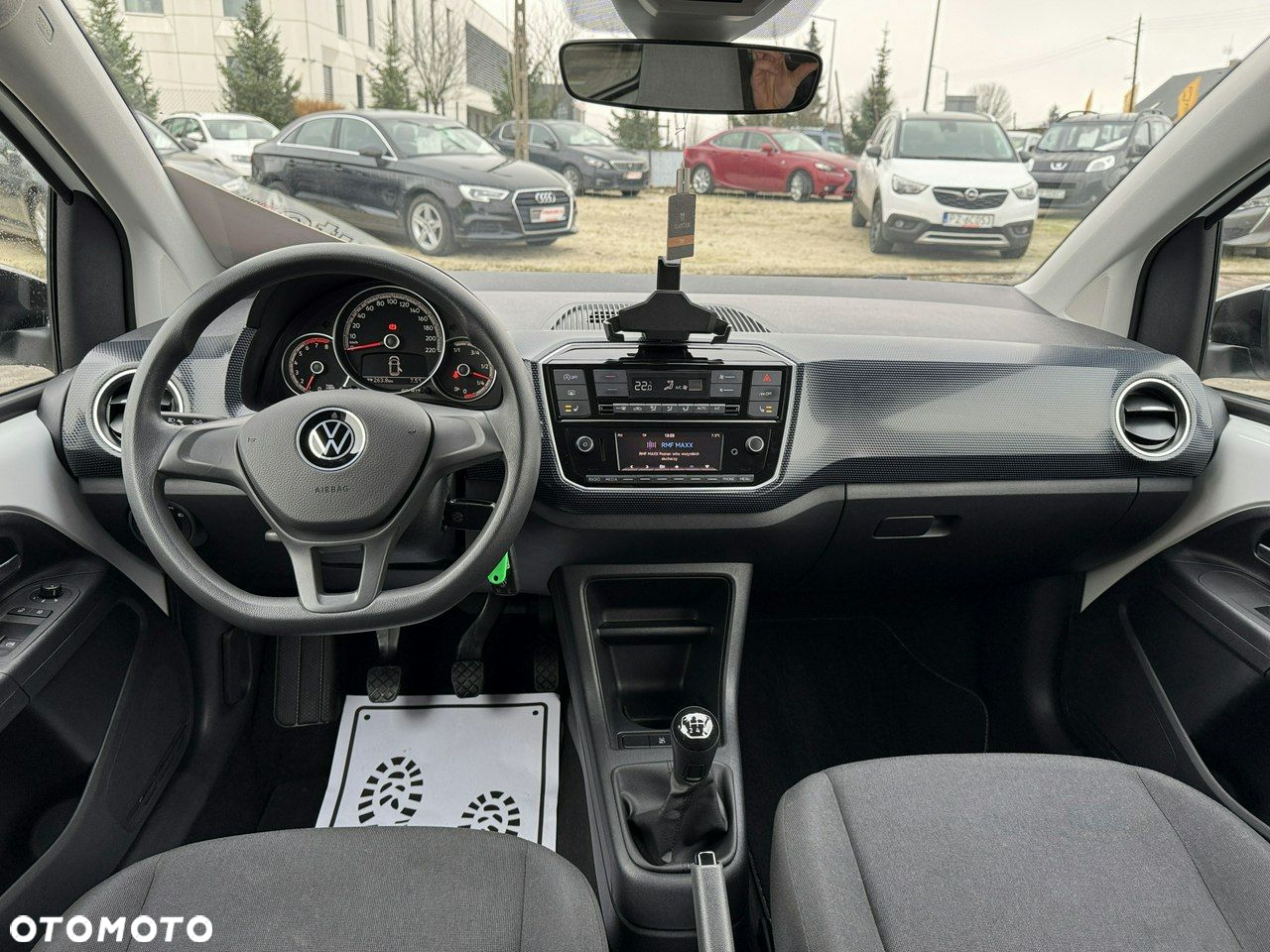 Volkswagen up! - 20
