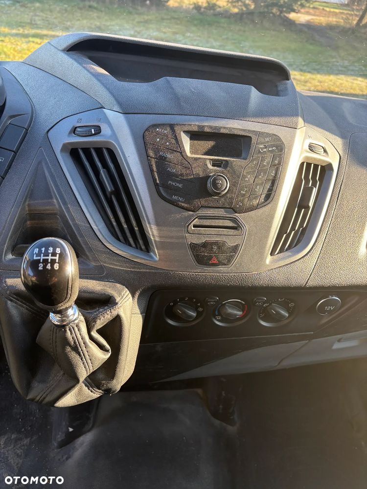 Ford TRANSIT CUSTOM - 4