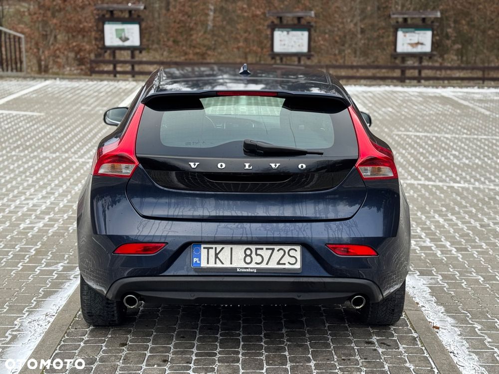 Volvo V40 D4 Summum - 9