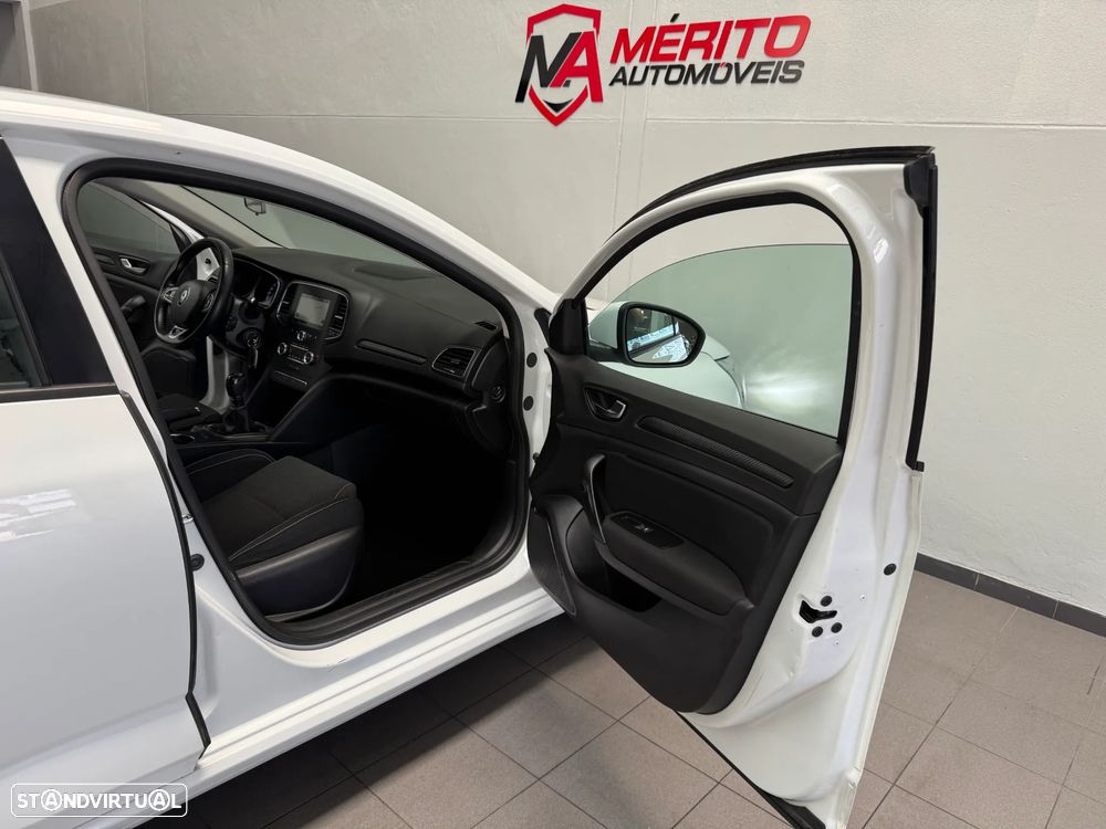 Renault Mégane 1.5 dCi Confort - 17