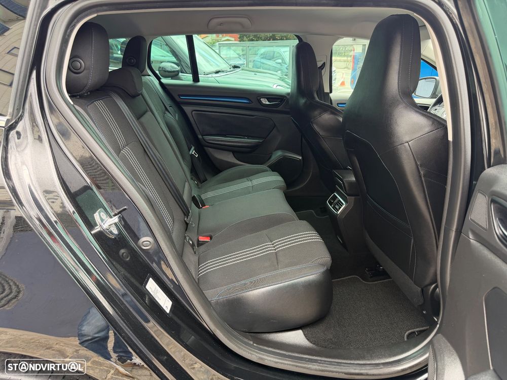Renault Mégane Sport Tourer 1.5 dCi GT Line SS - 36