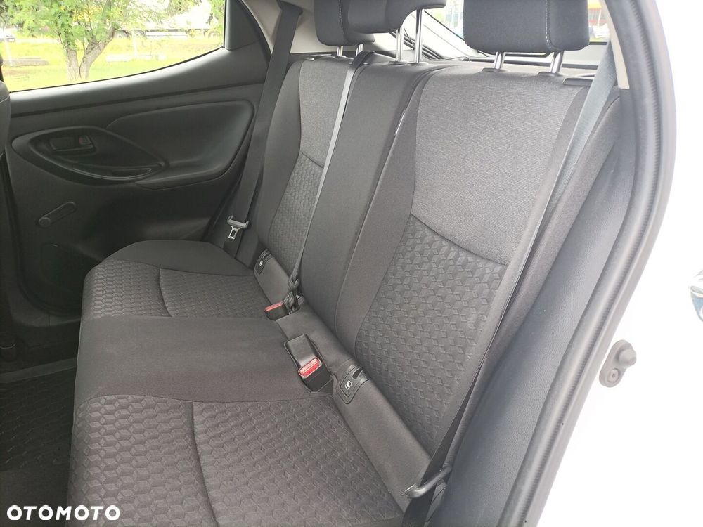 Toyota Yaris 1.5 Comfort CVT - 11
