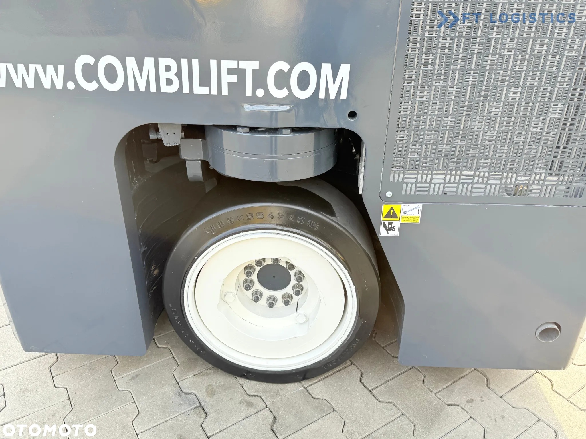 Combilift C3000CB / GAZ / TRIPLEX - 6500MM / WOLNY SKOK / POZYCJONER / PRZESUW BOCZNY / STAN IDEALNY - 23