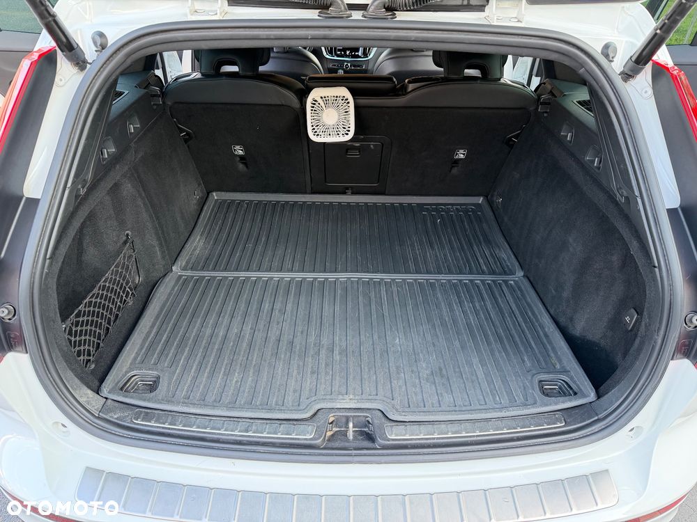 Volvo V60 B3 B R-Design - 18