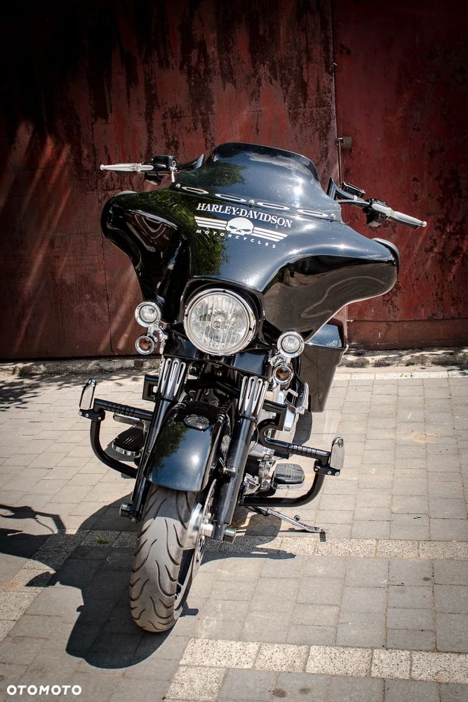 Harley-Davidson Touring Street Glide - 12