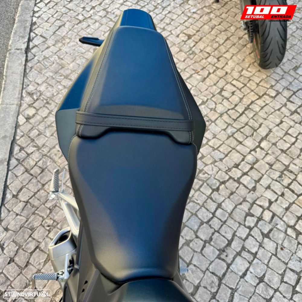 Honda CB 650 RA - 11