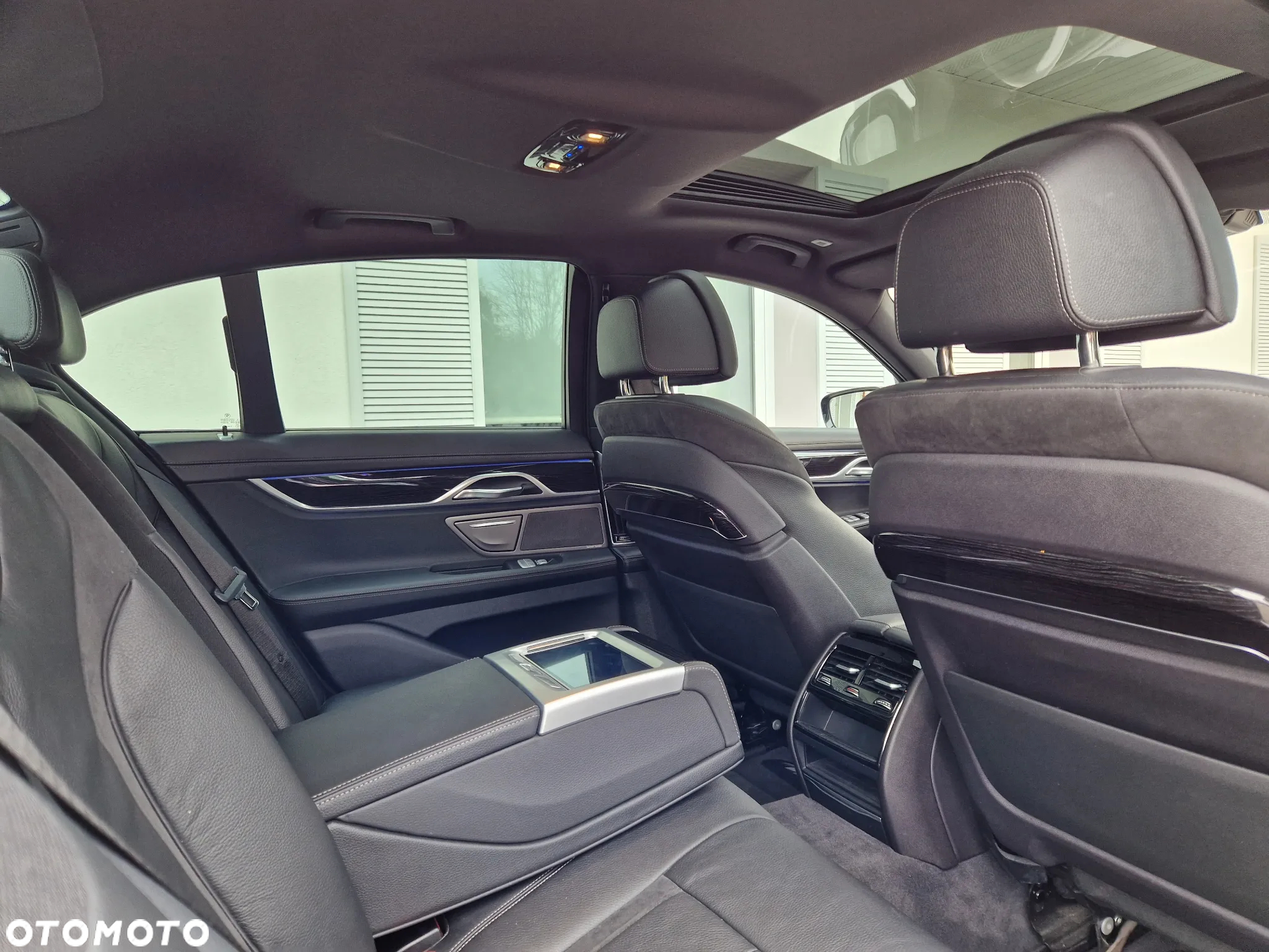 BMW Seria 7 - 17