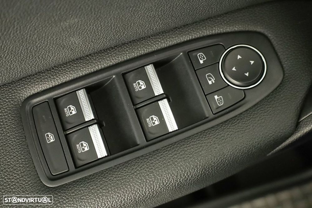 Renault Captur 1.0 TCe Techno Bi-Fuel - 22