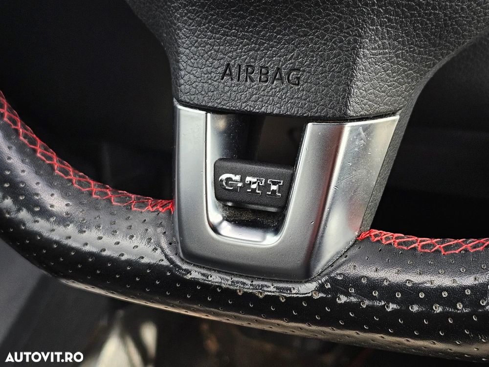 Volkswagen Polo - 18