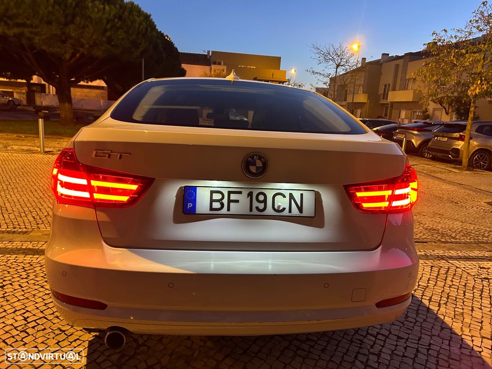 BMW 318 Gran Turismo d Aut. Luxury Line - 7