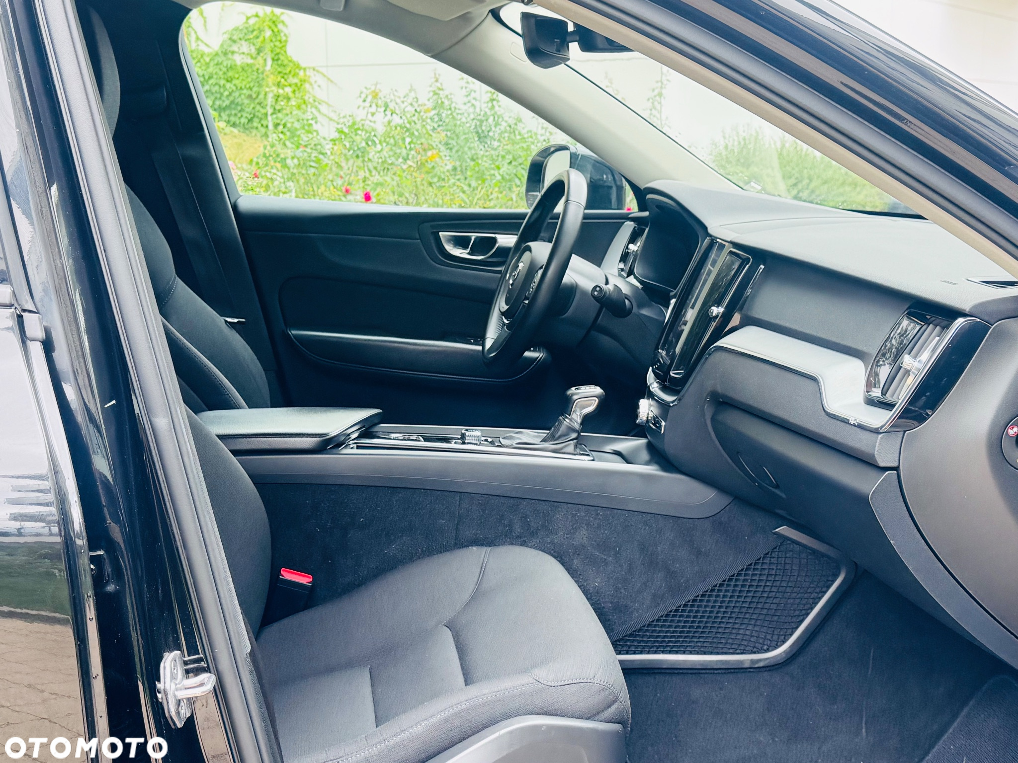 Volvo XC 60 T4 Momentum - 27