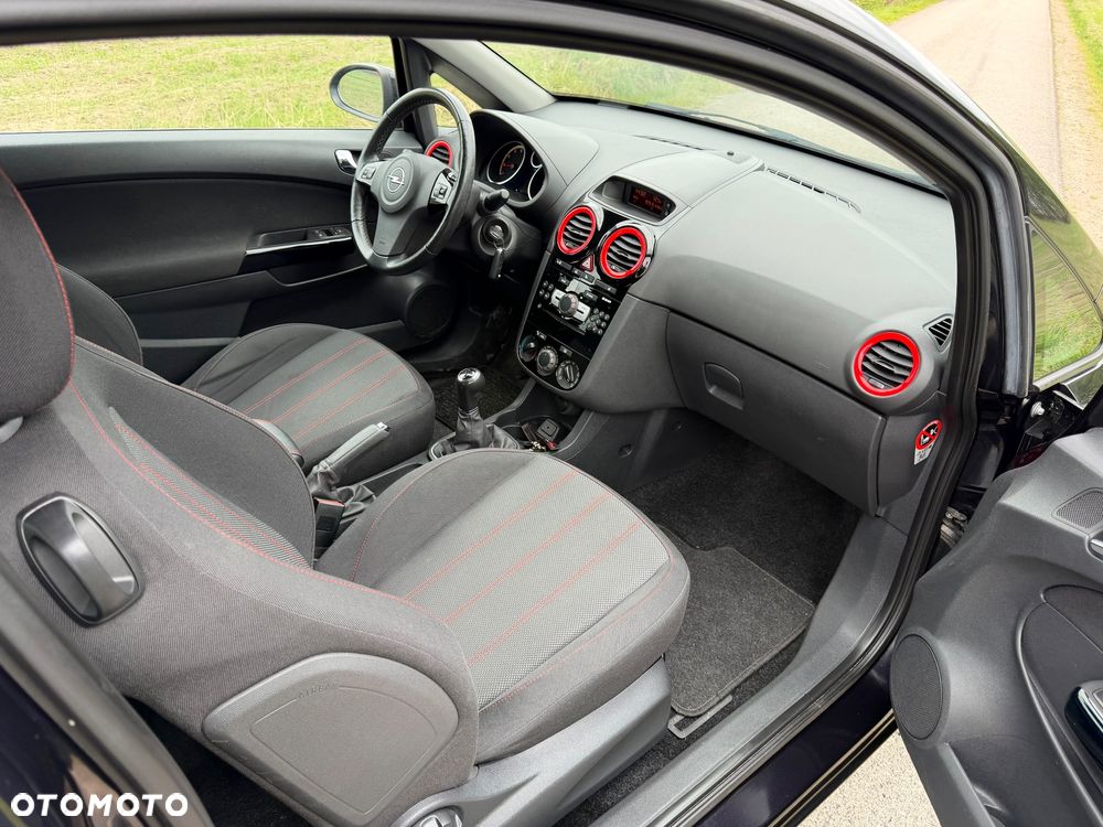 Opel Corsa 1.4 16V Color Edition - 14