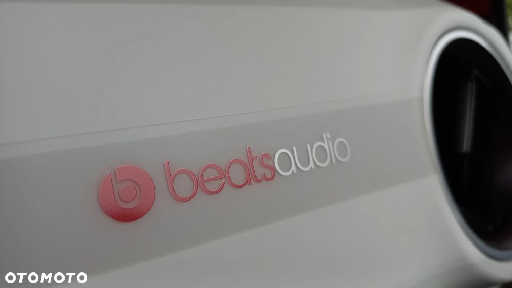 Volkswagen up! 1.0 Beats - 15