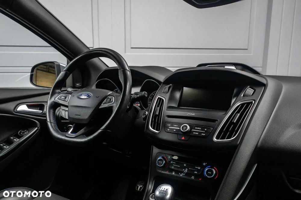 Ford Focus - 7