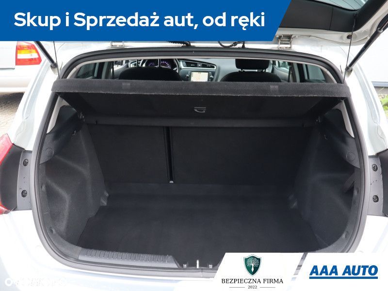 Kia Ceed - 15