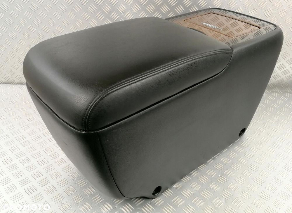 tunel środkowy schowek tapicerka INFINITI QX80 - 3