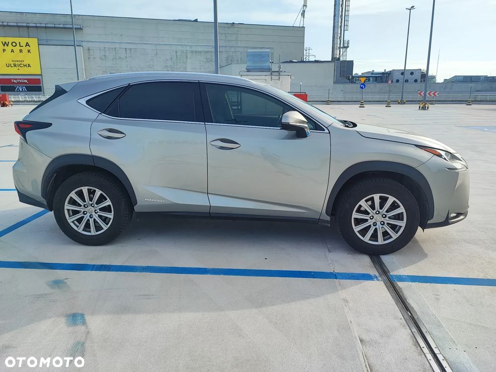 Lexus NX 300h Elegance AWD - 2