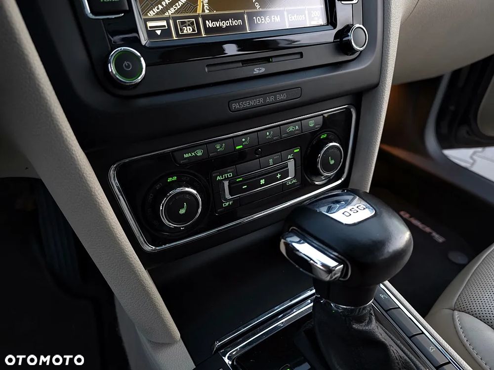 Skoda Superb Combi 2.0 TDI DSG Exclusive - 31