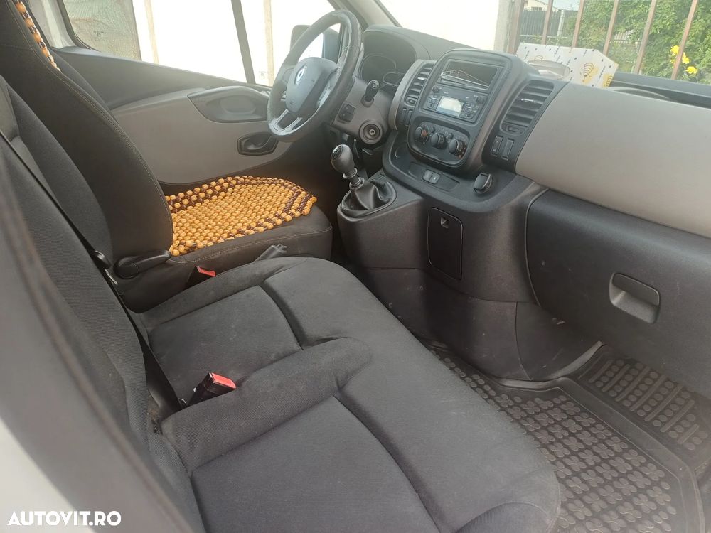 Renault Trafic Combi L1H1 8+1 Authentique - 9