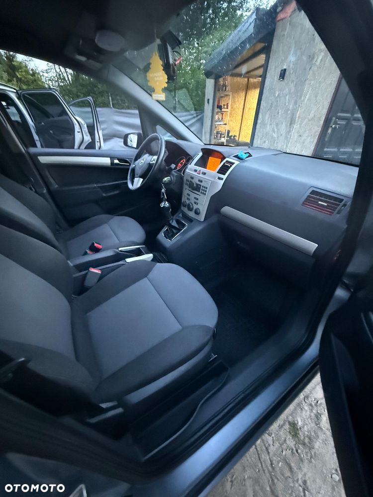 Opel Zafira 1.9 CDTI Enjoy - 8