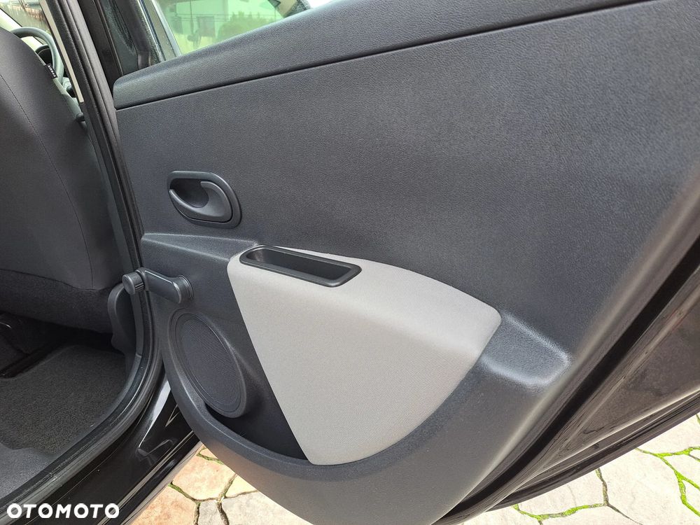 Renault Clio 1.2 16V Authentique - 25